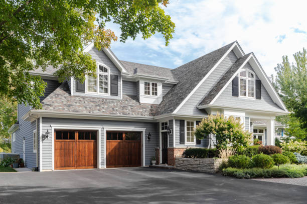 Best Roof Insulation Installation  in Johnsburg, IL